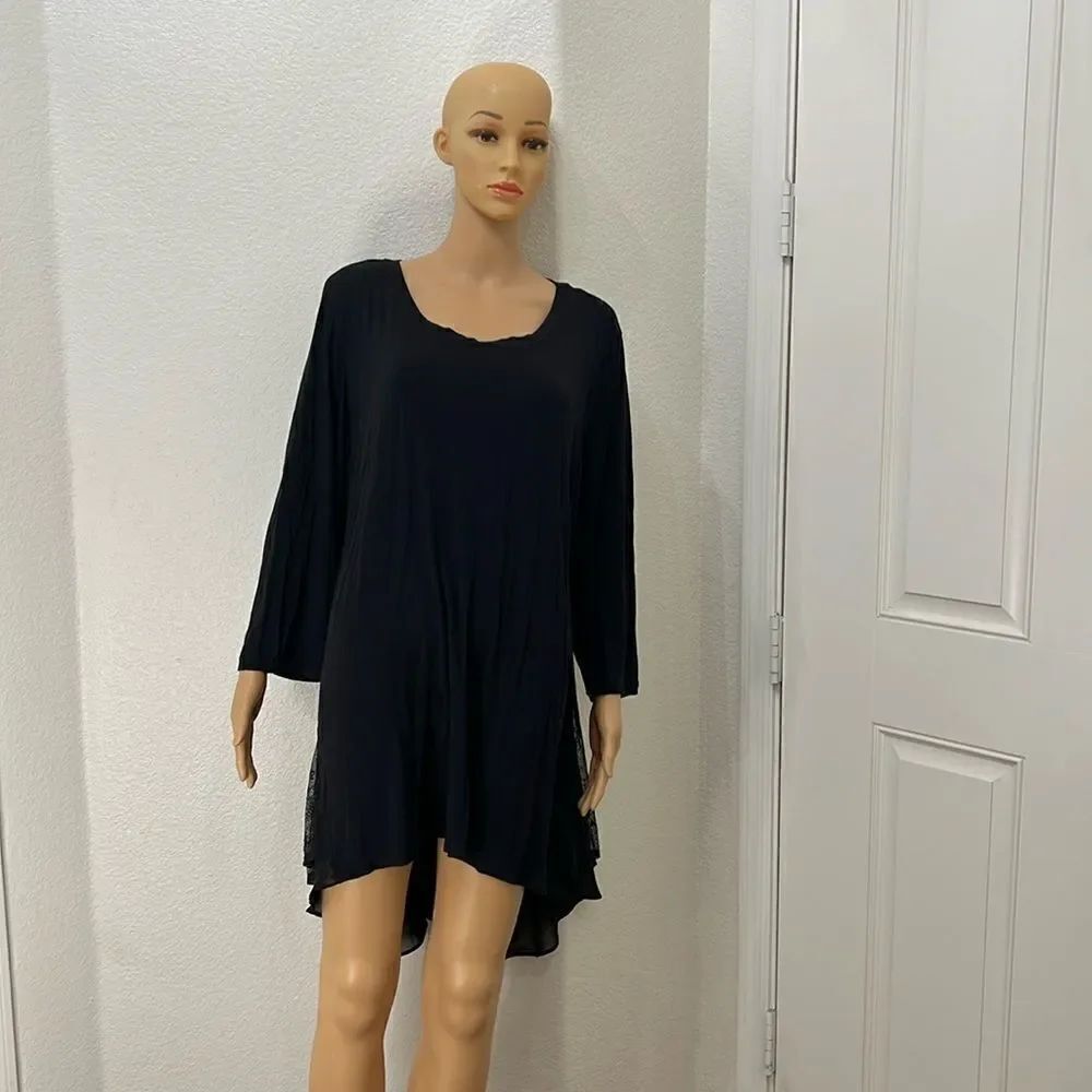 Logo Lori Goldstein Woman’s Size 4 X Black Top Scoop Neck Long Sleeve Sheer Lace
